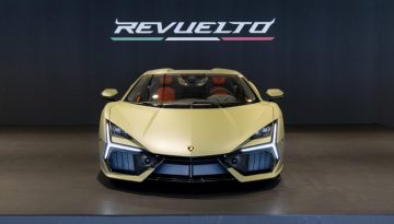 Η Lamborghini Revuelto σύντομα και SV