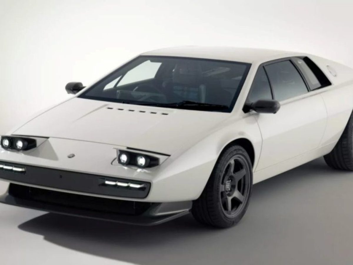 Η σύγχρονη Lotus Esprit κοστίζει όσο δύο Ferrari