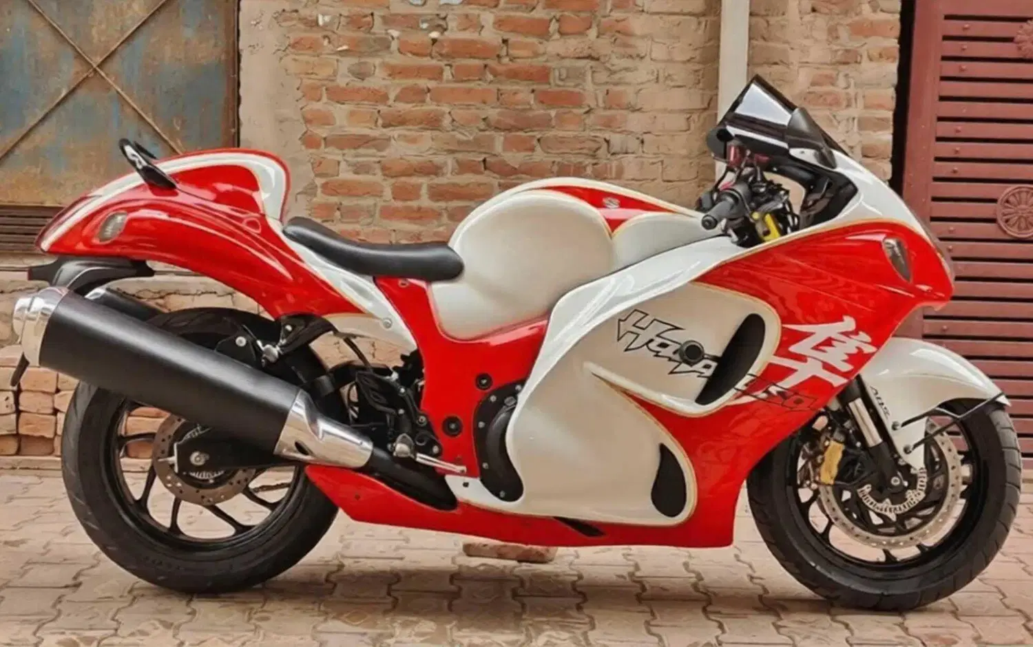 india-pseftikes-Hayabusa-kikloforoun-stous