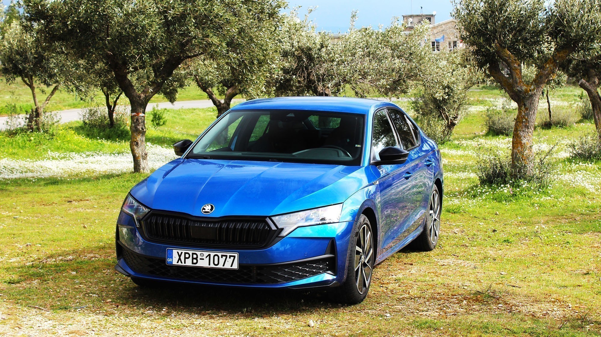 odigoume-to-ivridiko-Skoda-Octavia