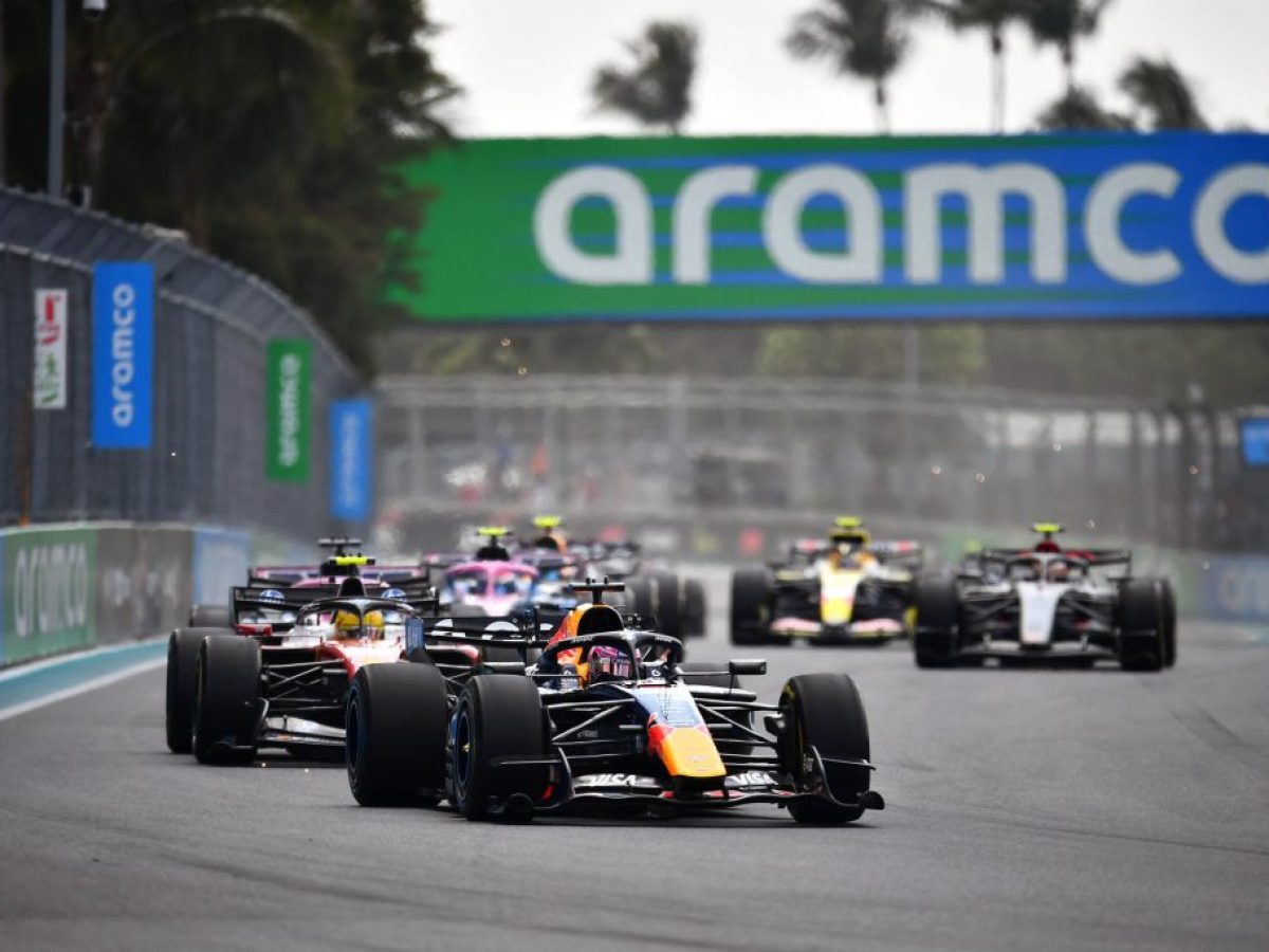 F1: Ο Max Verstappen δεν νιώθει πλέον απλώς «επιβάτης» στην RB22