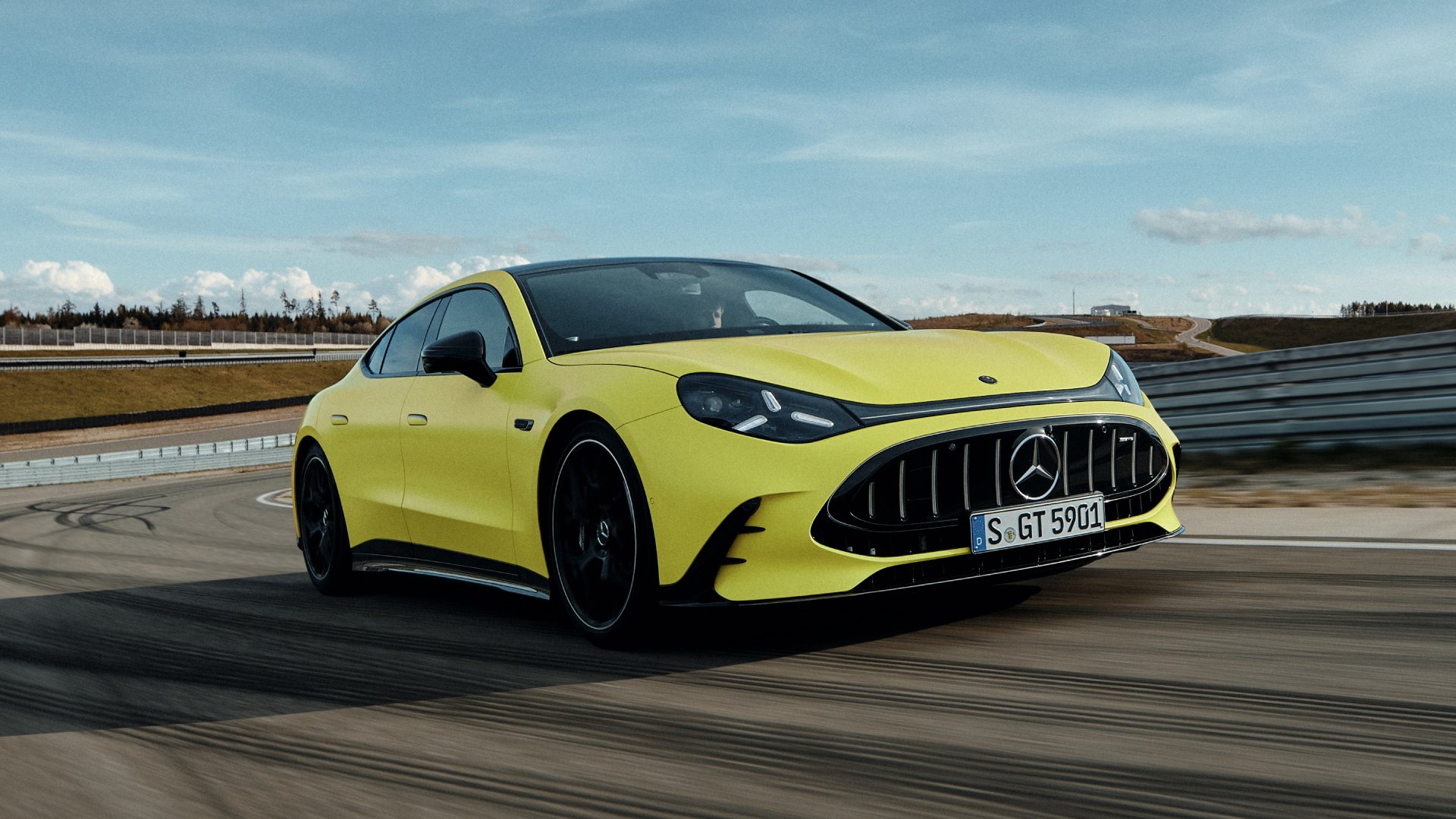 Mercedes-AMG-GT-4-Door-Coupe-Αkrees