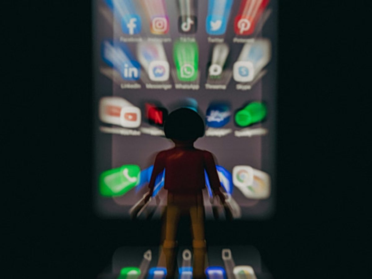 Social media: Η «τρέλα» στη Βόρεια Ευρώπη – Ο χάρτης των χρηστών και οι μεγάλες διαφορές ανά χώρα