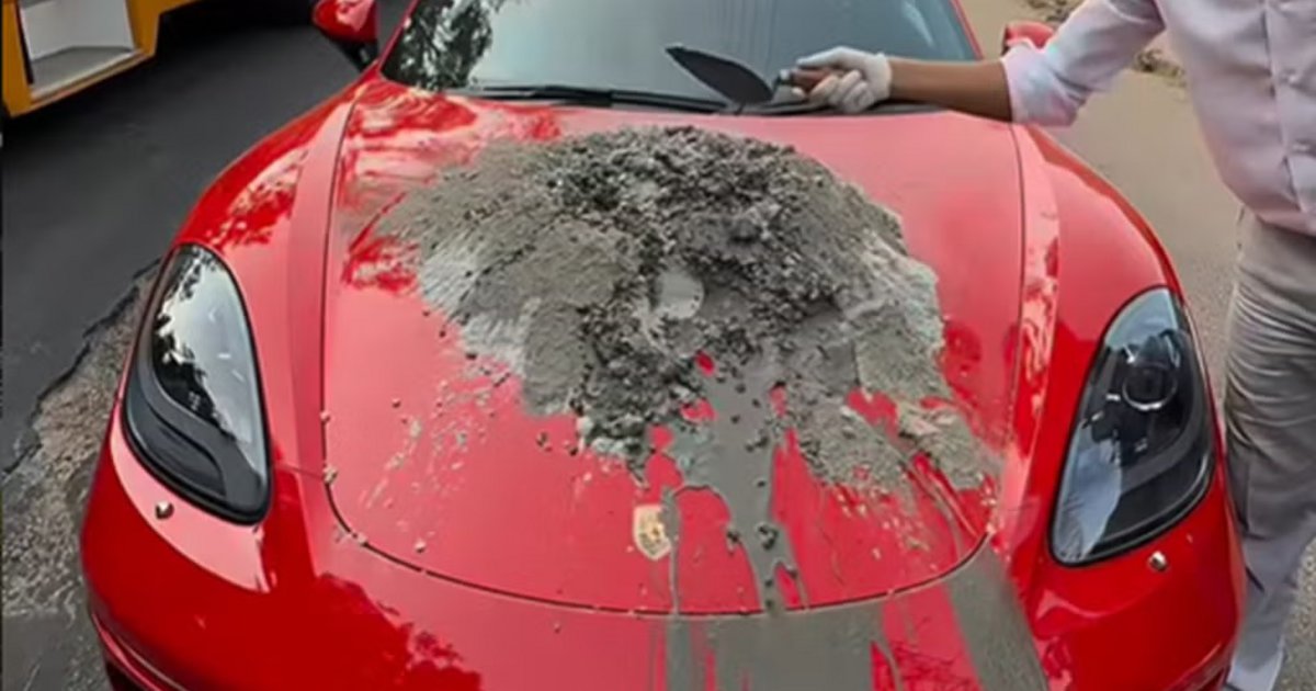 eftiaxe-tsimento-pano-se-Porsche