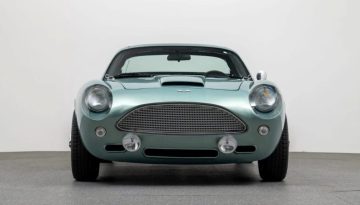 &Tau;&omicron; Mazda MX-5 έ&pi;&alpha;&theta;&epsilon;&hellip; Aston Martin