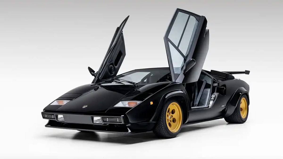 260616122130_Countach