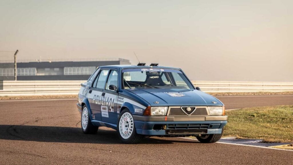 Aiti-i-Alfa-Romeo-75