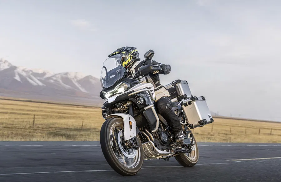 CFMoto-2026-neos-timokatalogos-me