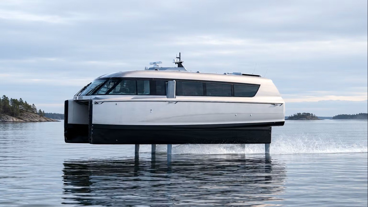 Candella-P-12-Voyager-stochholm