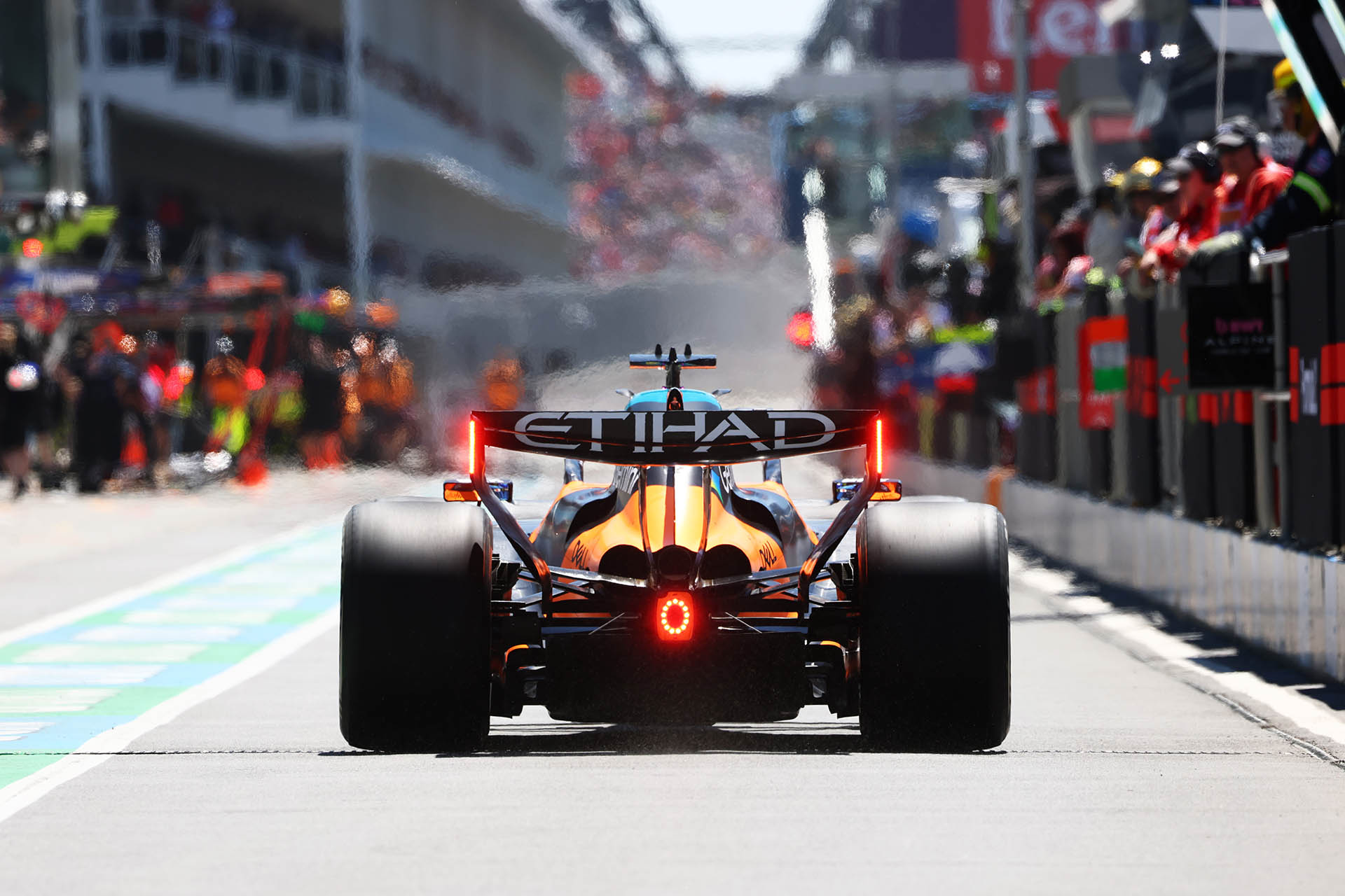 F1-i-FIA-dimiourgise-gkriza