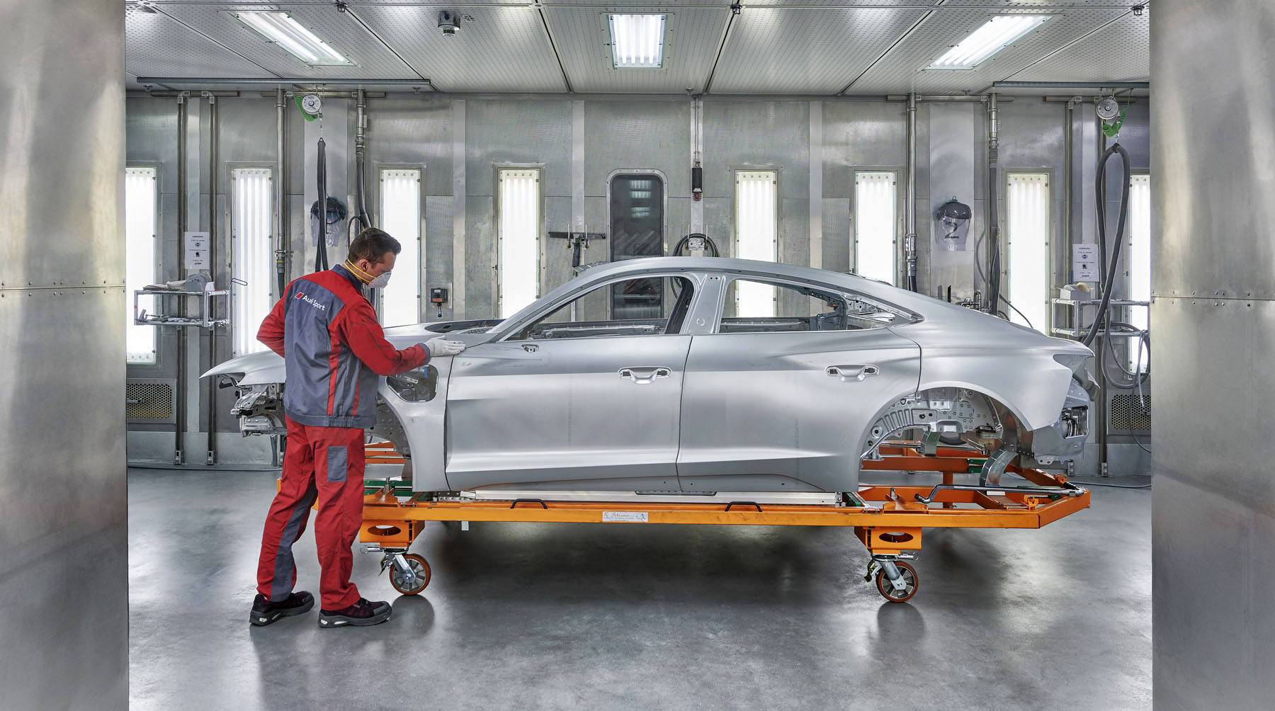 The-body-shop-of-the-Audi-e-tron-GT-at-Bollinger-Hofe-plant