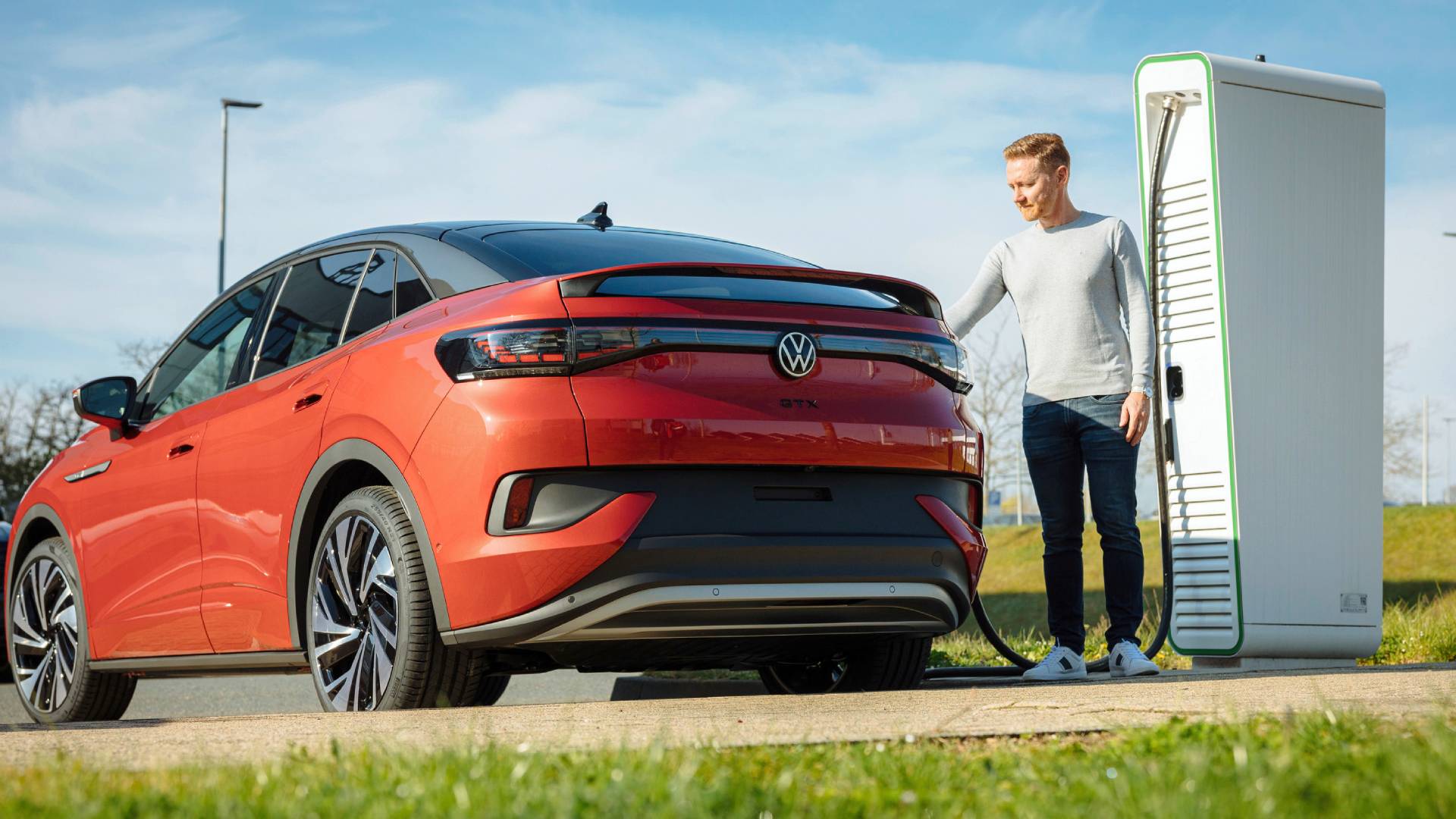 VW-Ta-ilektrika-tha-skotosoun