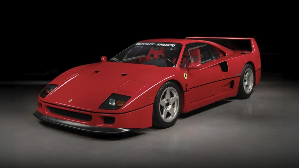 260710113105_ferrari-f40-1