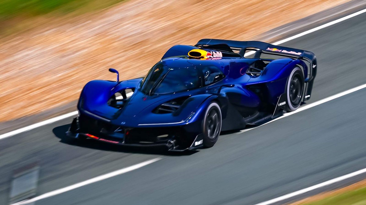 260710130406_red-bull-rb17-1