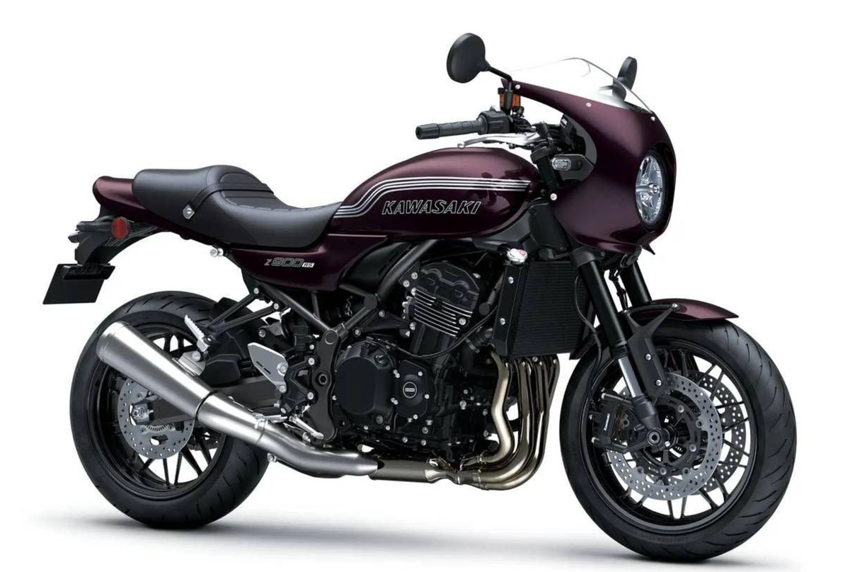 Kawasaki-Z900RS-2027