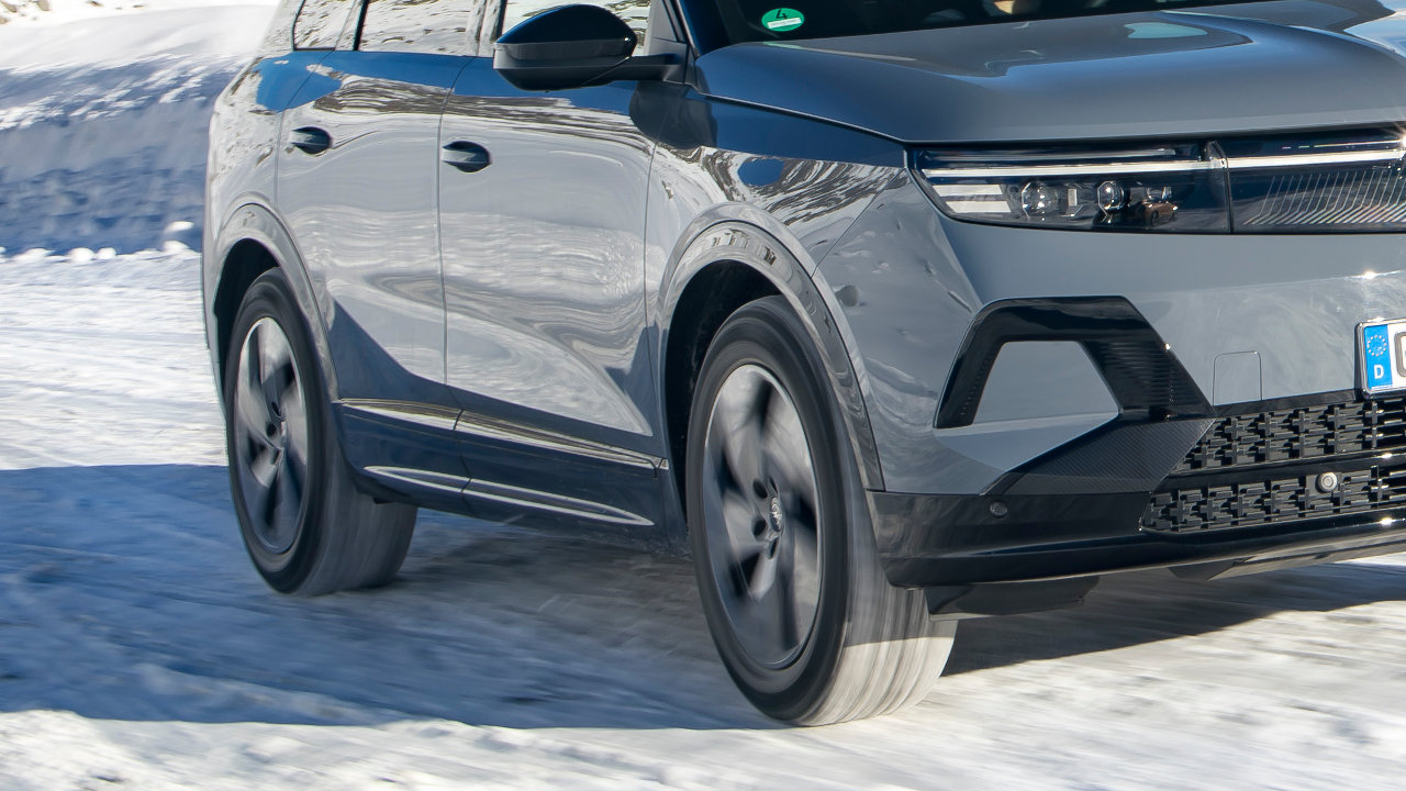 OpelGrandlandAWD