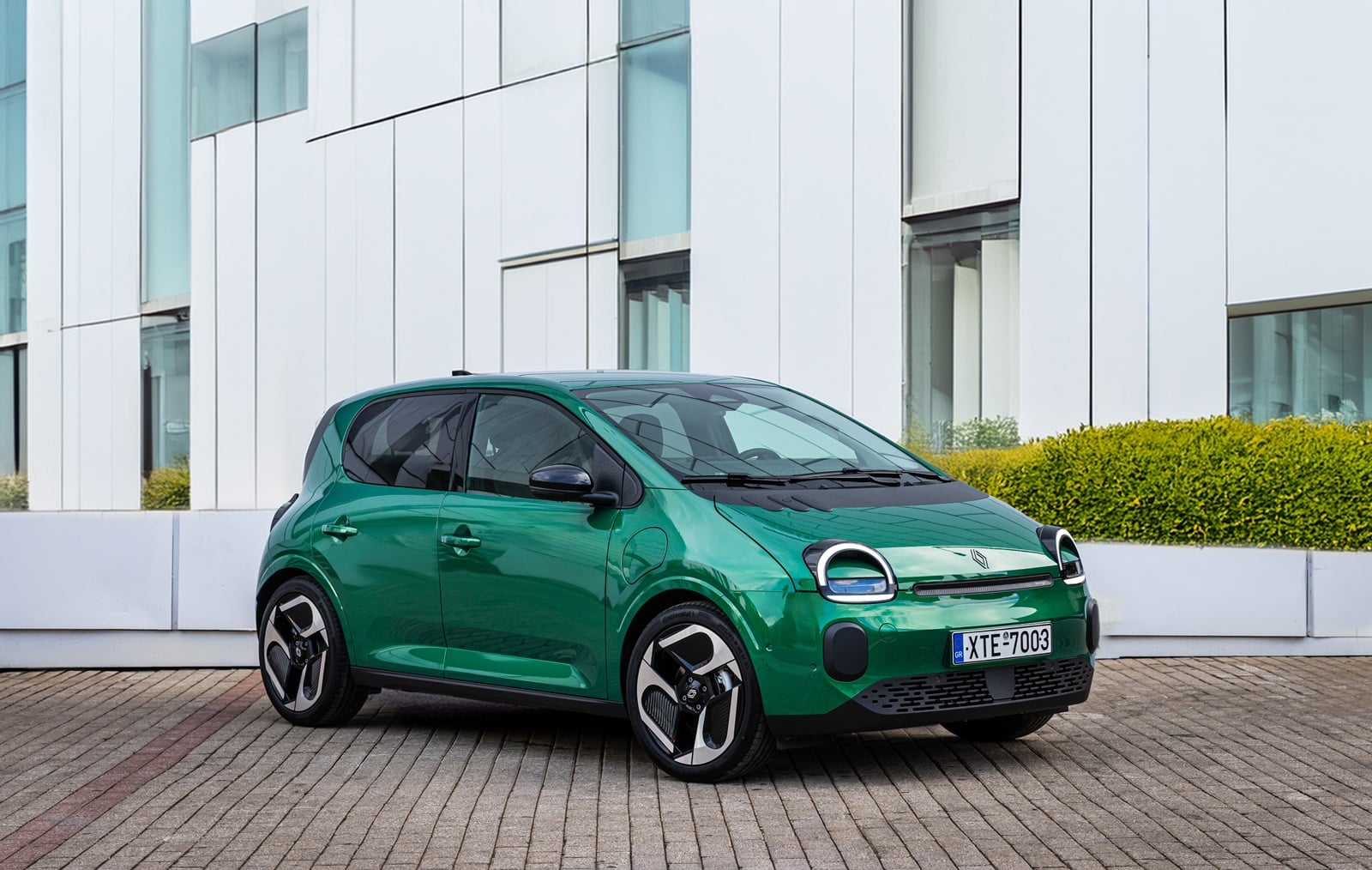 Renault-Twingo-E-Tech-electric-1