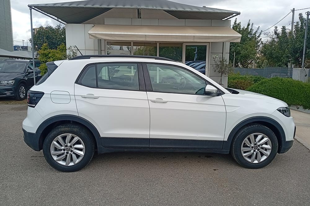 VW-T-Cross-2023-used-8