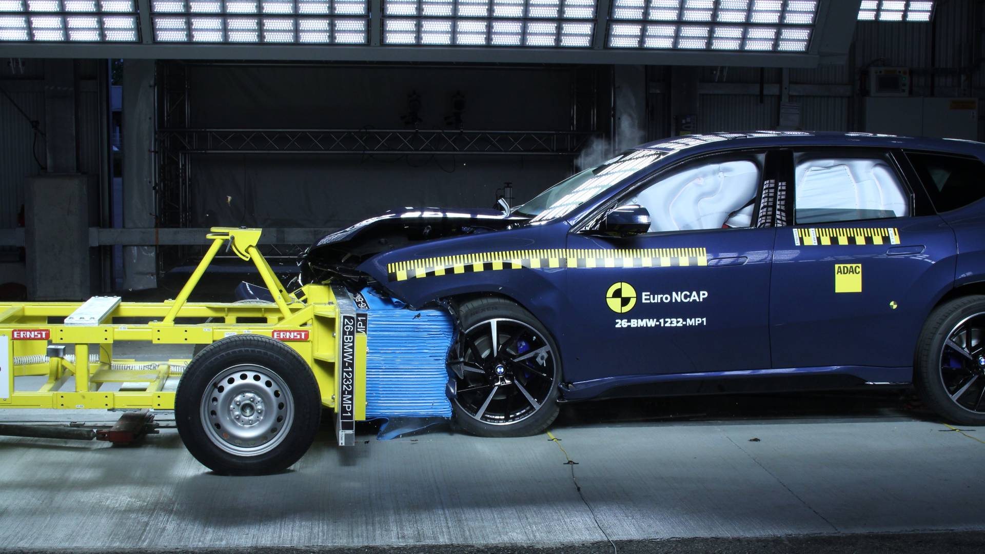 euro-ncap-bmw-ix3-1-2