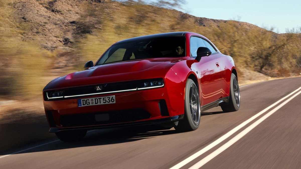 Το Dodge Charger κάνει ντεμπούτο στην Ευρώπη