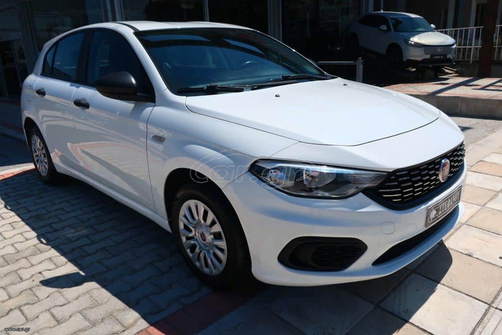 Fiat-Tipo-2018-used-5