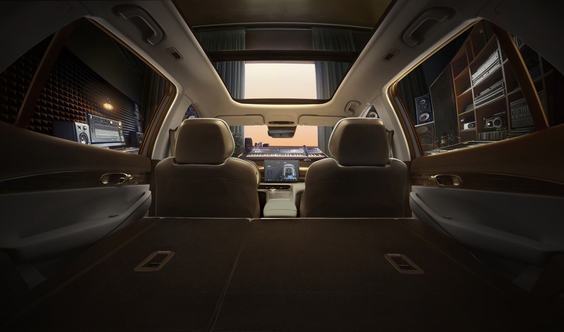 GEELY-EX5-Recording-studio