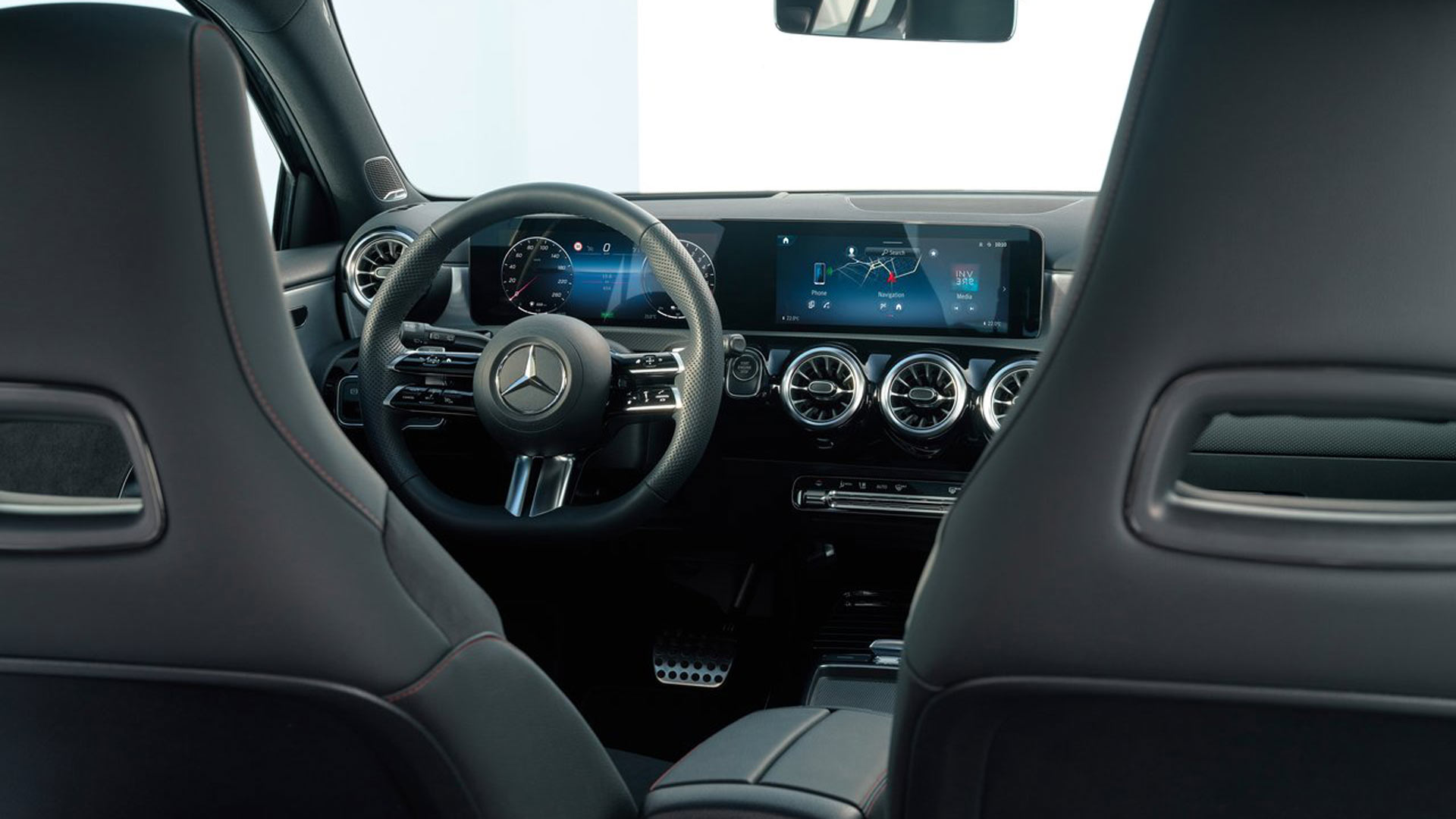 Mercedes-Benz_aclass_advmay-1