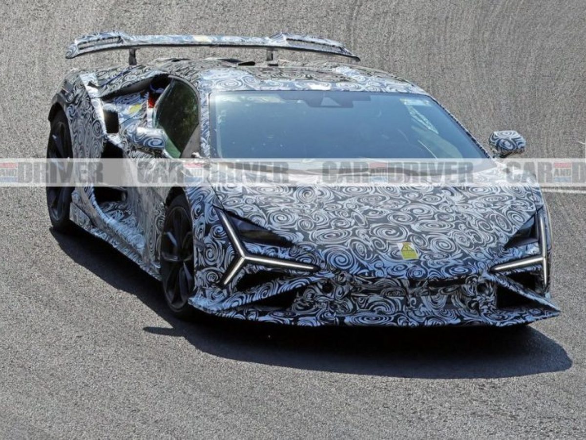 Lamborghini Revuelto SV: Με 1.200 PS και ακραίο σχεδιασμό – Πότε παρουσιάζεται (photos)