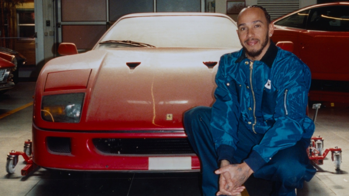 260909122454_lewis-hamilton-F40