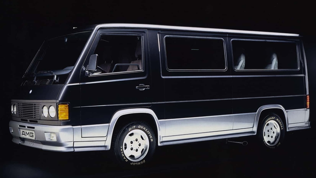 260921114836_2321208-Mercedes-100-D-1