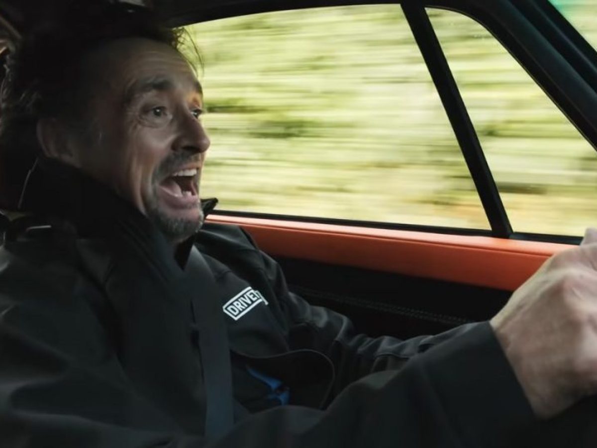 &Omicron; Richard Hammond &pi;&alpha;&rho;έ&delta;&omega;&sigma;&epsilon; &mu;&iota;&alpha; Porsche &tau;&omicron;&upsilon; 1 &epsilon;&kappa;&alpha;&tau;. &epsilon;&upsilon;&rho;ώ &sigma;&tau;&omicron;&nu;&hellip; Jeremy Clarkson (video)