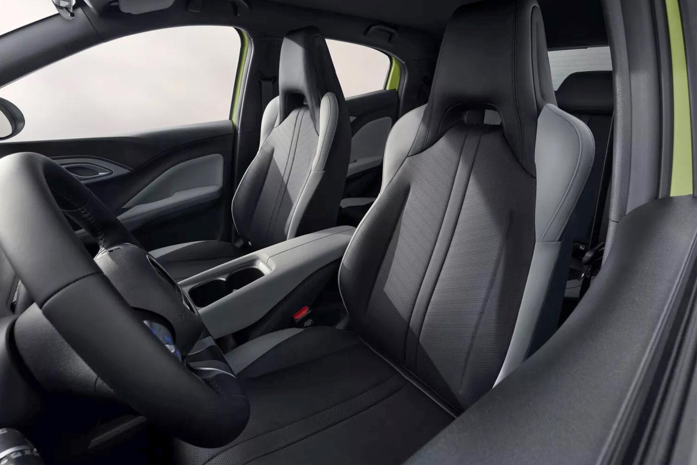BYD-Dolphin-Surf-interior