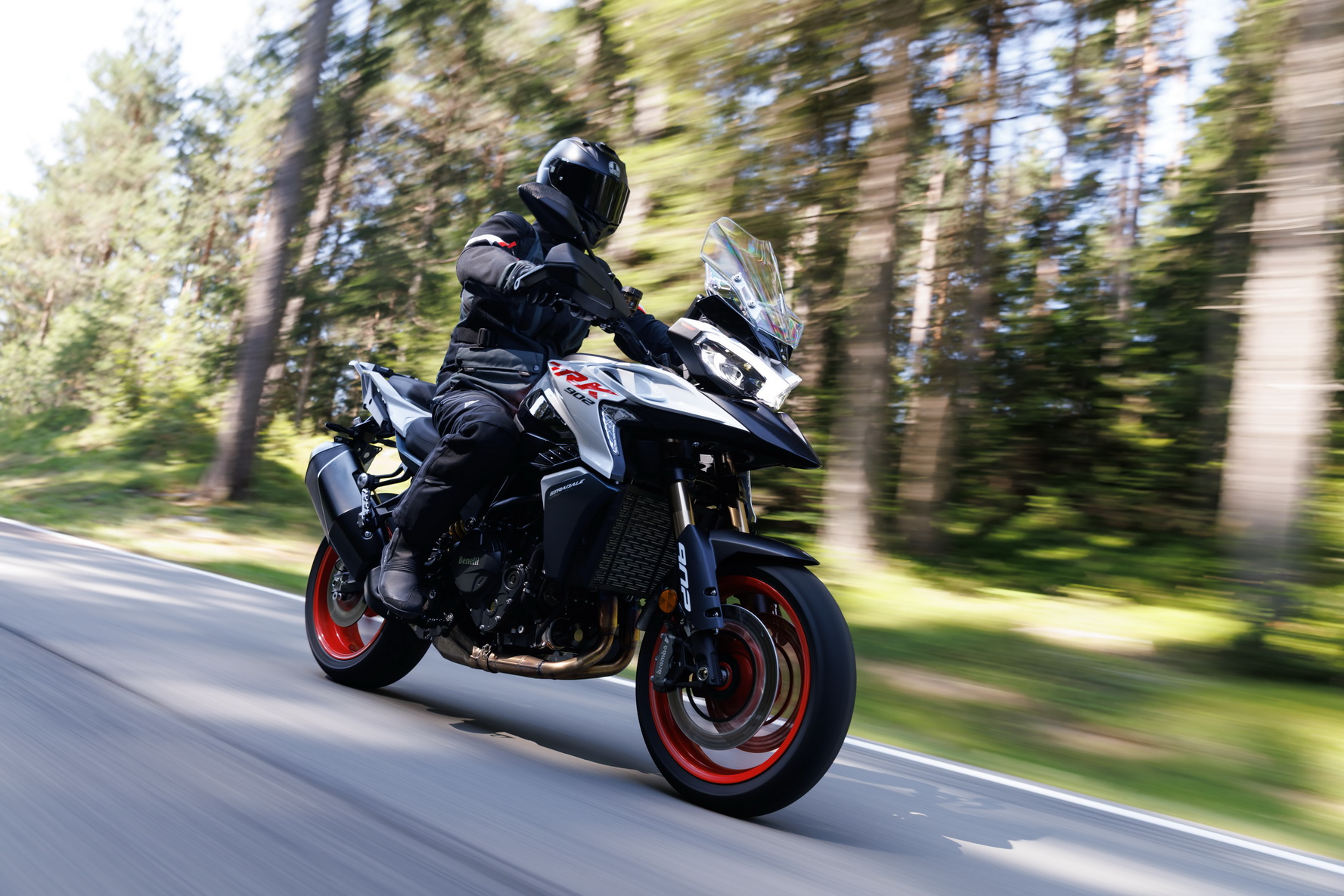 MOTION-TRK-902-Stradale-00023_resize