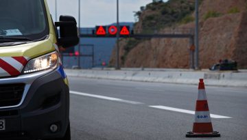 &Kappa;&alpha;&theta;&upsilon;&sigma;&tau;&epsilon;&rho;ή&sigma;&epsilon;&iota;&sigmaf; &alpha;&nu;&alpha;&mu;έ&nu;&omicron;&nu;&tau;&alpha;&iota; &alpha;&pi;ό &tau;&eta;&nu; &Epsilon;&lambda;&epsilon;&upsilon;&sigma;ί&nu;&alpha; έ&omega;&sigmaf; &tau;&eta;&nu; έ&xi;&omicron;&delta;&omicron; &Lambda;&omicron;&upsilon;&tau;&rho;&alpha;&kappa;ί&omicron;&upsilon;